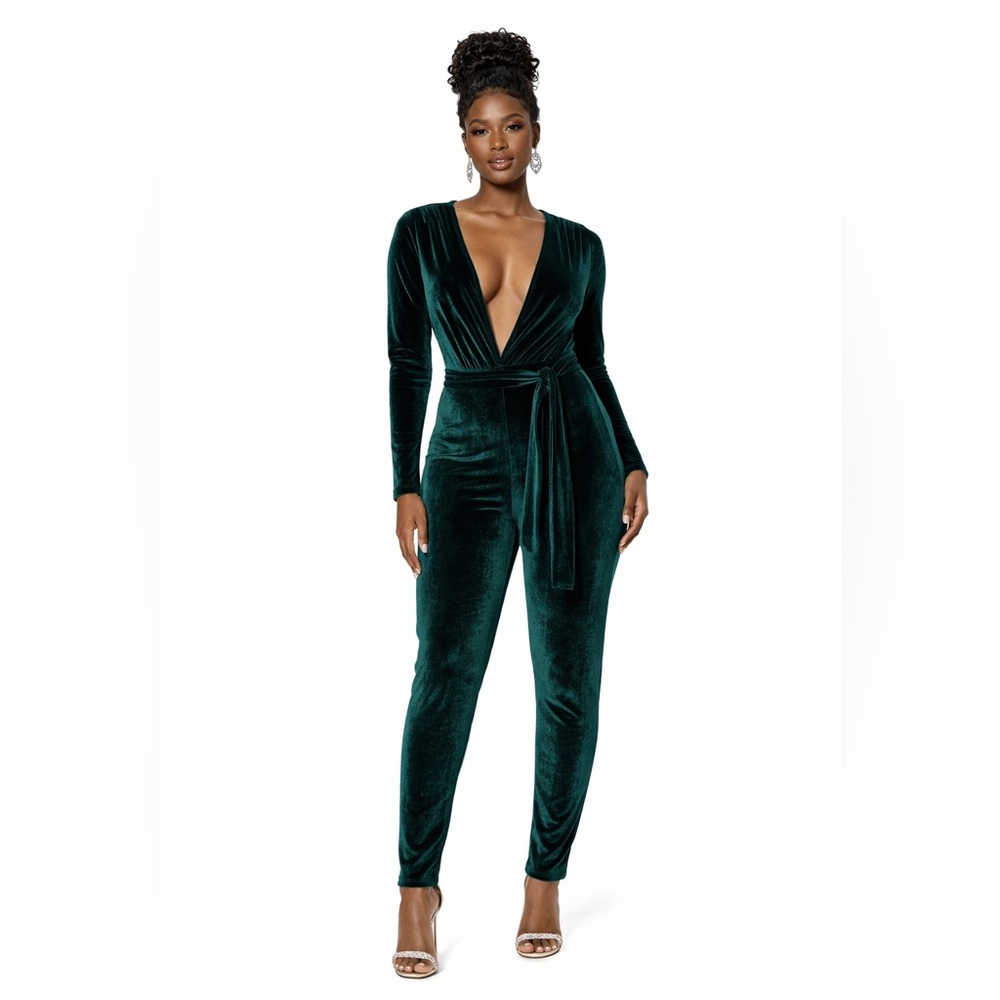 PrettyLittleThing Emerald Velvet Jumpsuit | NWT